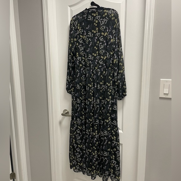 Floral Maxi - Picture 4 of 11